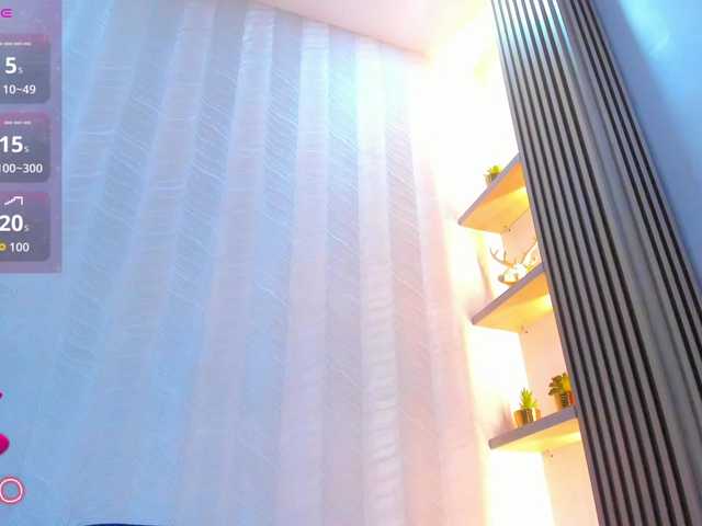 Naomi-Viper live cam on BongaCams