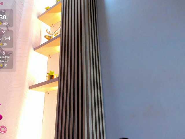 Naomi-Viper live cam on BongaCams