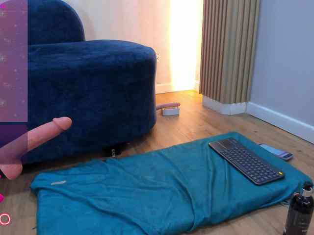 Naomi-Viper webcam