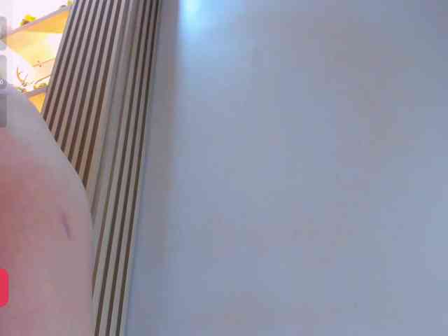 Naomi-Viper webcam