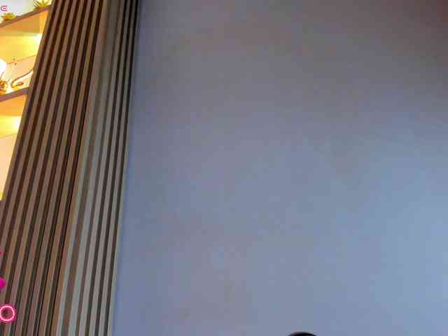 Naomi-Viper webcam