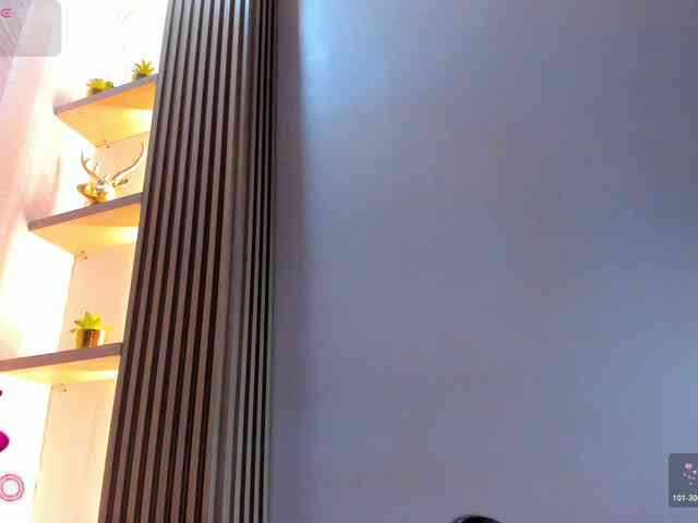 Naomi-Viper webcam
