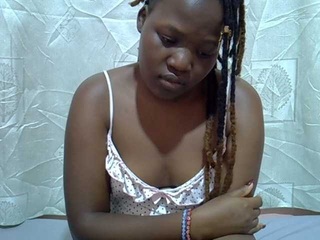 Candylily1 live cam on BongaCams
