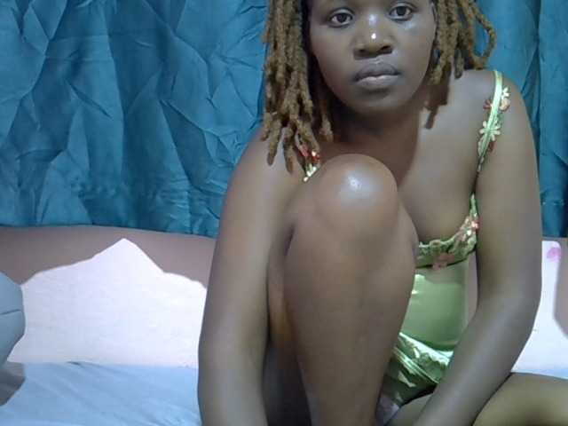 Candylily1 live cam on BongaCams