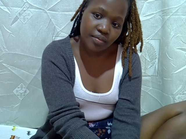 Candylily1 live cam on BongaCams