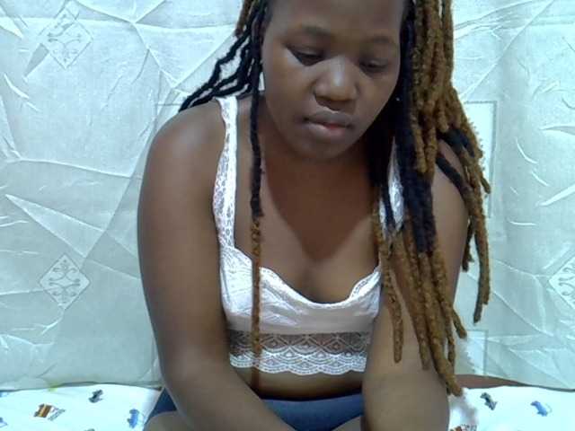Candylily1 live cam on BongaCams