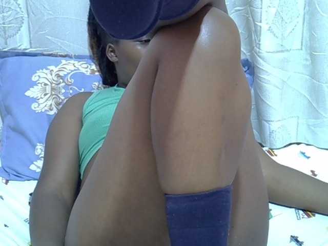 Candylily1 live cam on BongaCams