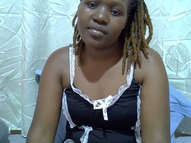 Candylily1 live cam on BongaCams
