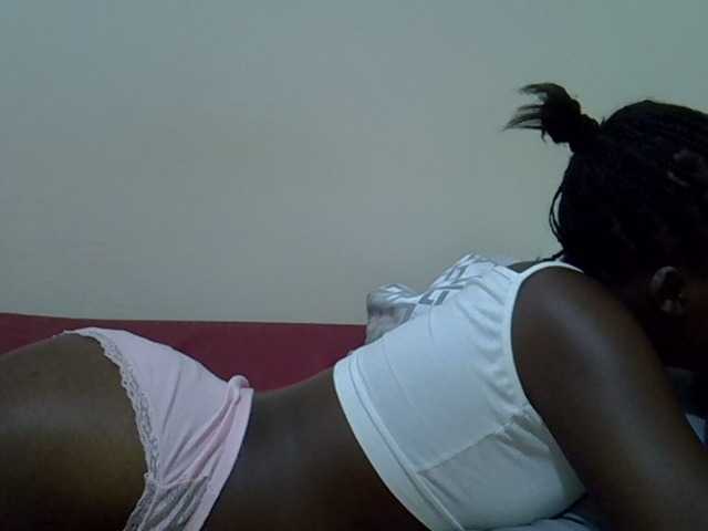 Candylily1 webcam bongacams model stream image