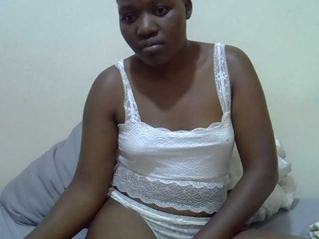 Candylily1 live cam on BongaCams
