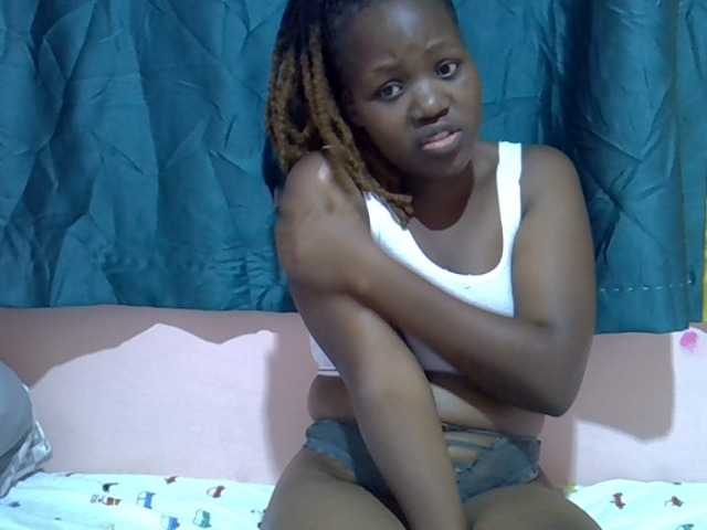 Candylily1 live cam on BongaCams