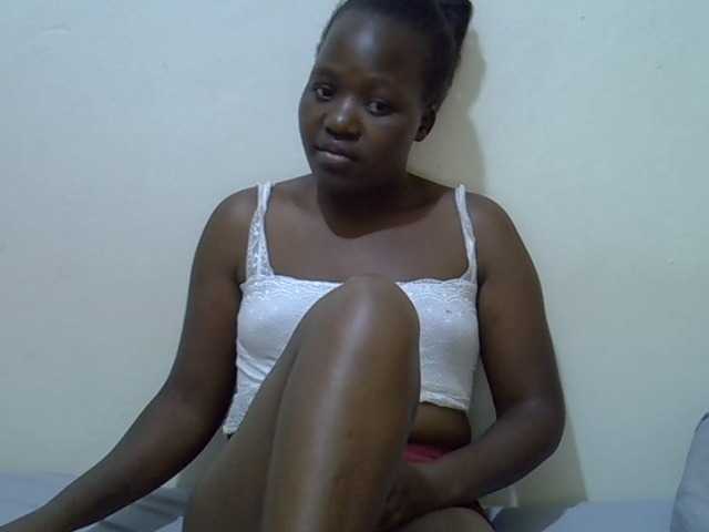 Candylily1 live cam on BongaCams
