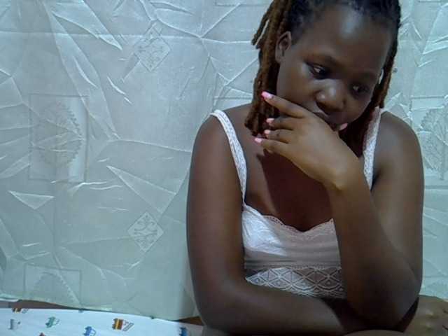 Candylily1 live cam on BongaCams