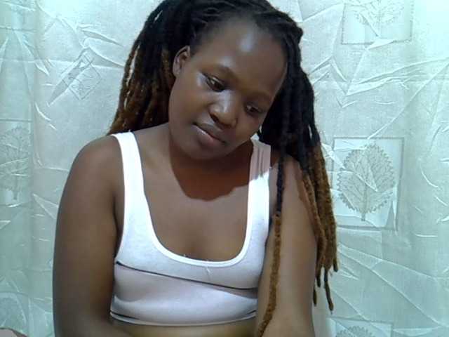 Candylily1 live cam on BongaCams