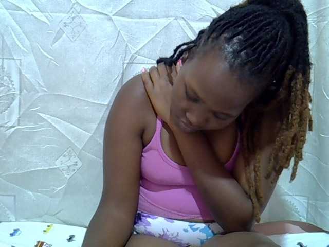 Candylily1 live cam on BongaCams