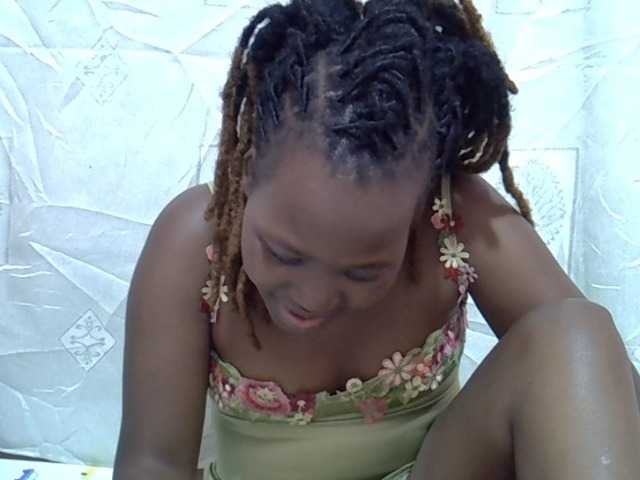 Candylily1 live cam on BongaCams