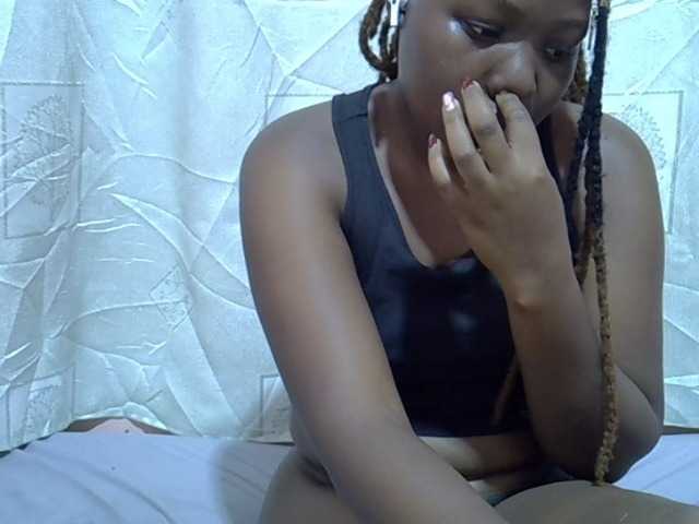 Candylily1, live now on BongaCams