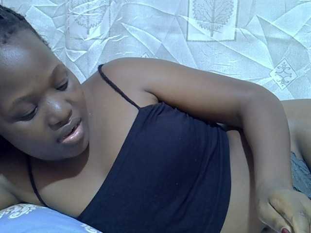 Candylily1 live cam on BongaCams