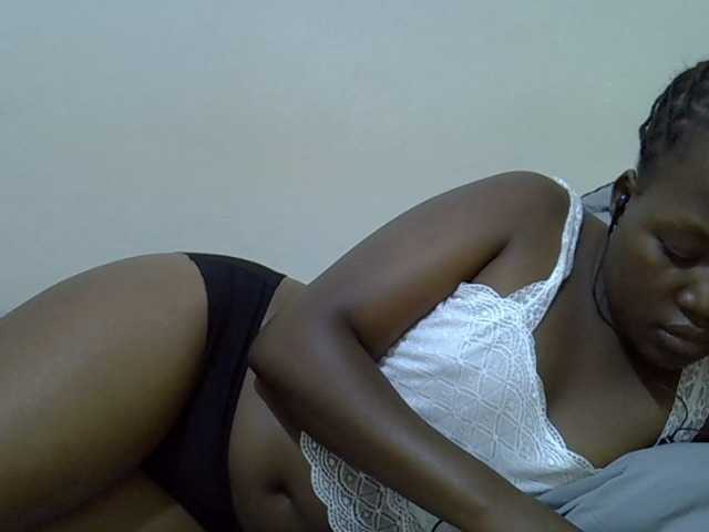 Candylily1 live cam on BongaCams