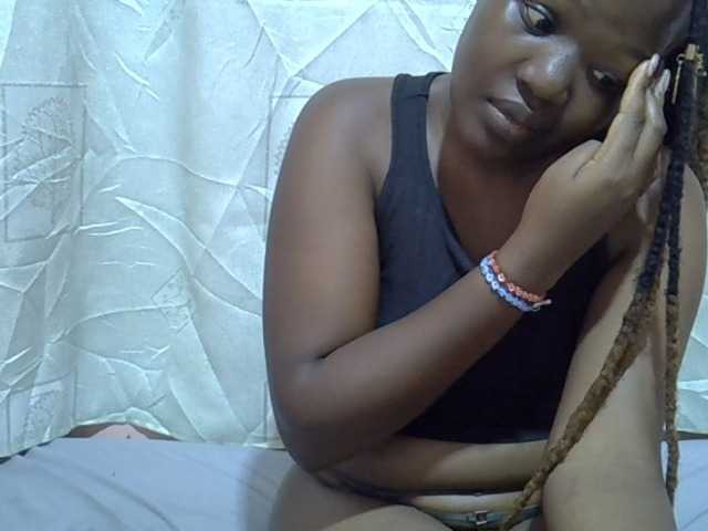 Candylily1, live now on BongaCams