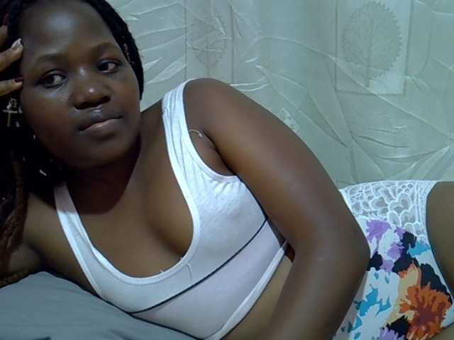 Candylily1 live cam on BongaCams