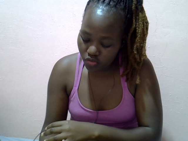 Candylily1 live cam on BongaCams