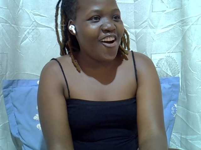 Candylily1 live cam on BongaCams