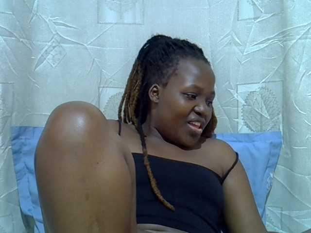 Candylily1 live cam on BongaCams