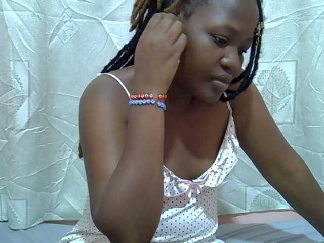 Candylily1 live cam on BongaCams