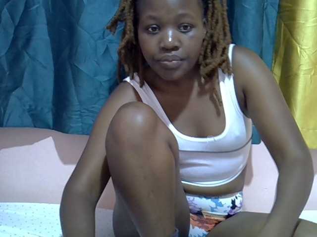 Candylily1 live cam on BongaCams
