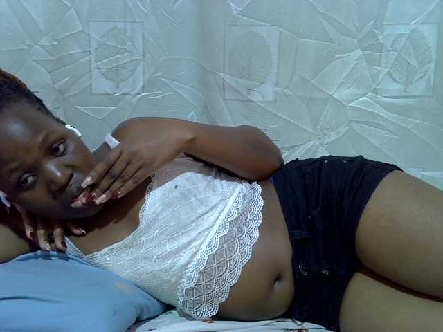 Candylily1 live cam on BongaCams