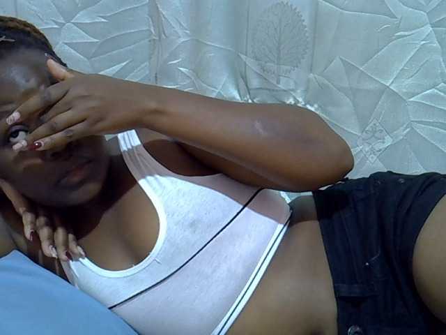 Candylily1 live cam on BongaCams
