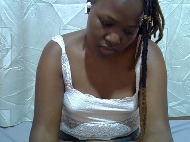 Candylily1 webcam bongacams model stream image