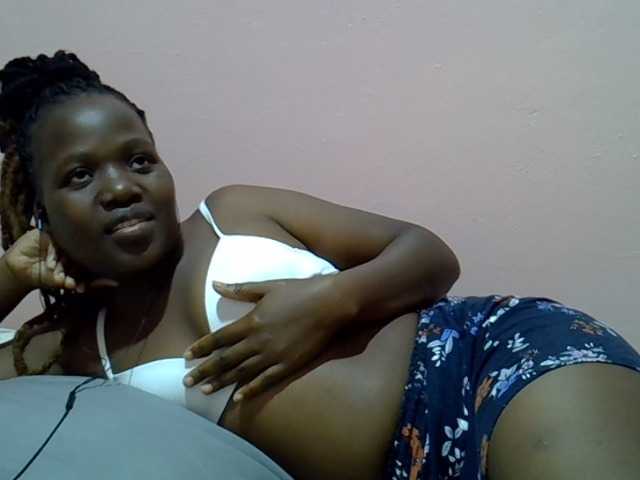 Candylily1 live cam on BongaCams