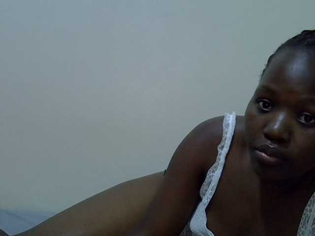 Candylily1 live cam on BongaCams
