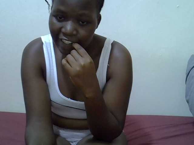 Candylily1 live cam on BongaCams