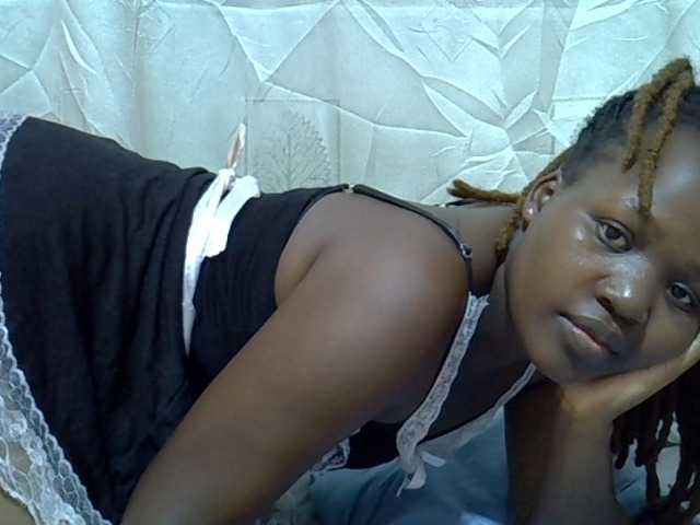 Candylily1 live cam on BongaCams
