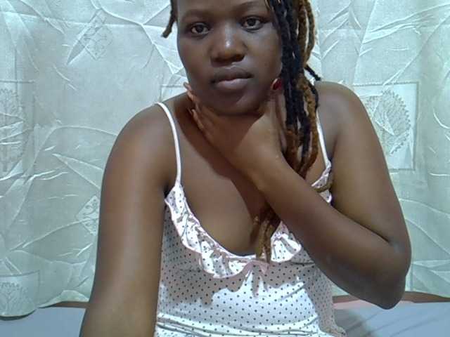 Candylily1 live cam on BongaCams