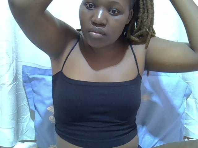 Candylily1 live cam on BongaCams