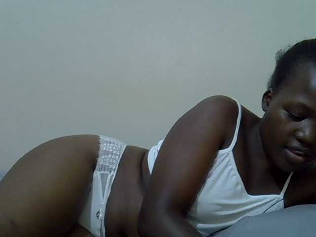 Candylily1 live cam on BongaCams