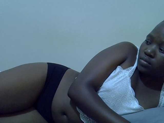 Candylily1 live cam on BongaCams