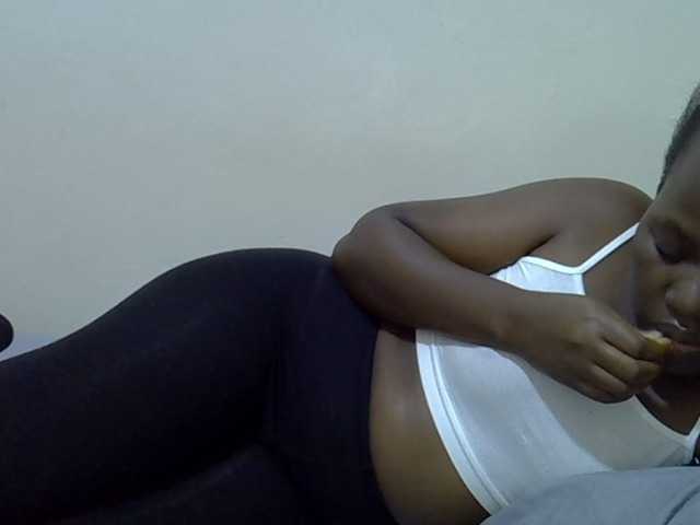 Candylily1 live cam on BongaCams