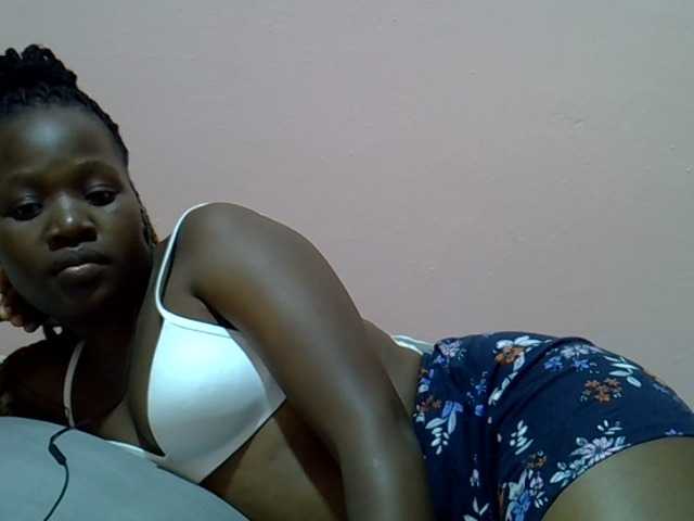 Candylily1 live cam on BongaCams