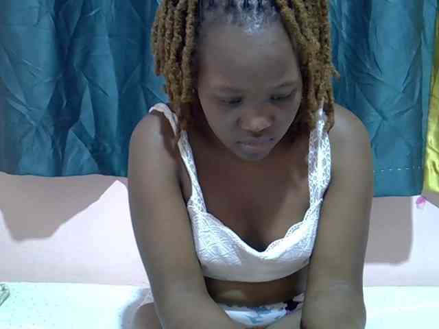 Candylily1 webcam