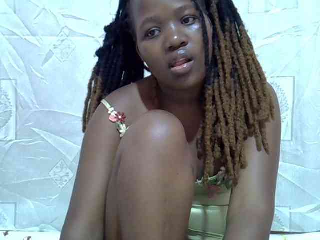 Candylily1 webcam