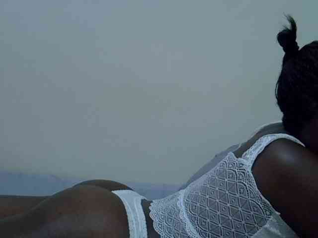 Candylily1 Live Webcam on BongaCams