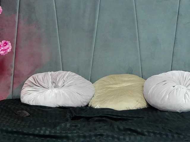 LuisaBrox live cam on BongaCams