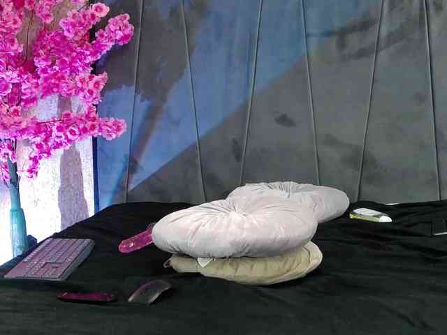LuisaBrox webcam