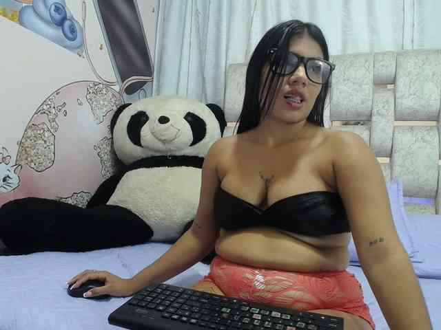 pamela-brow webcam