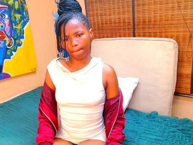 CocoaBelleX live cam on BongaCams